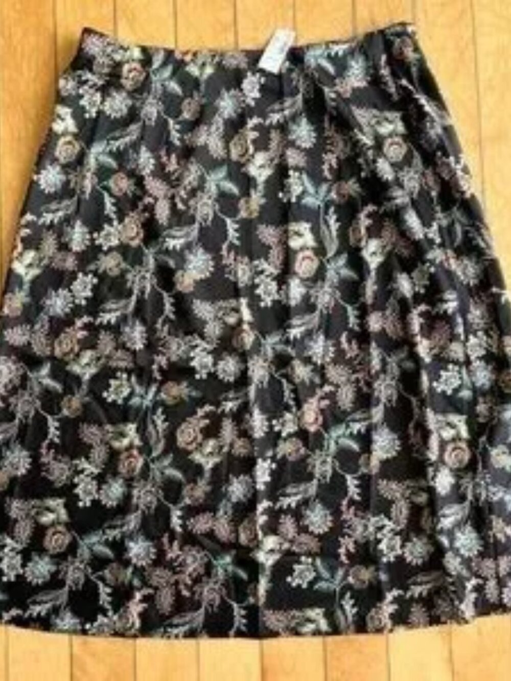 Penningtons Floral A‑Line Skirt – Size 18, NWT, Black Multicolor Print